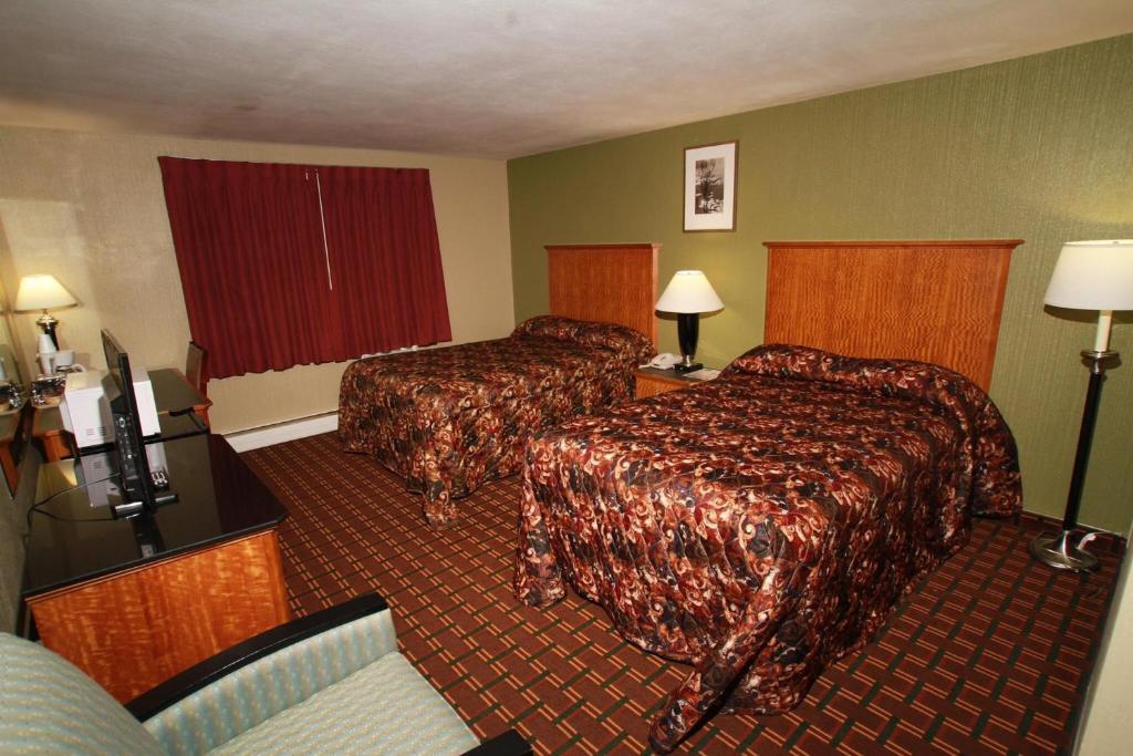 Double Room with Two Double Beds - Smoking